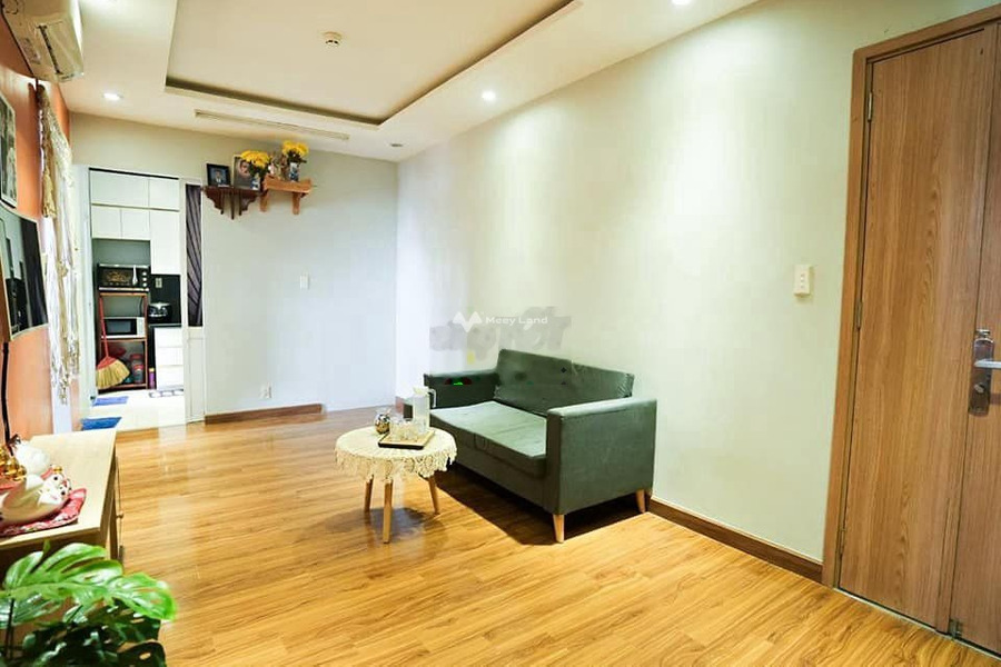 Bán chung cư vị trí mặt tiền nằm tại Phường 6, Hồ Chí Minh, tổng quan căn này thì có 2 phòng ngủ, 2 WC ban công view đẹp-01
