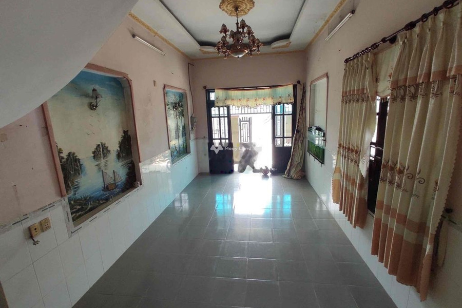 Vị trí mặt tiền ở Long Bình Tân, Đồng Nai bán nhà bán ngay với giá siêu tốt 3.3 tỷ nhìn chung có tổng 3 phòng ngủ 2 WC-01