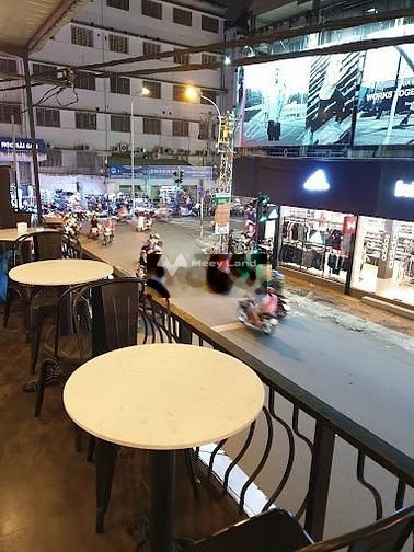 Nợ nần chồng chất cho thuê cửa hàng có diện tích tổng 432m2 tại Nguyễn Biểu, Hồ Chí Minh giá thuê cực tốt chỉ 58 triệu/tháng-01