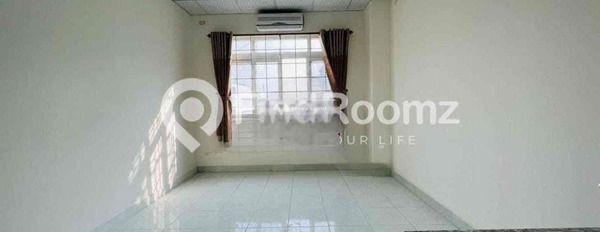 Trong căn này gồm 1 PN, cho thuê căn hộ mặt tiền tọa lạc ngay trên Phan Huy Ích, Phường 12, 1 WC tin chính chủ-02