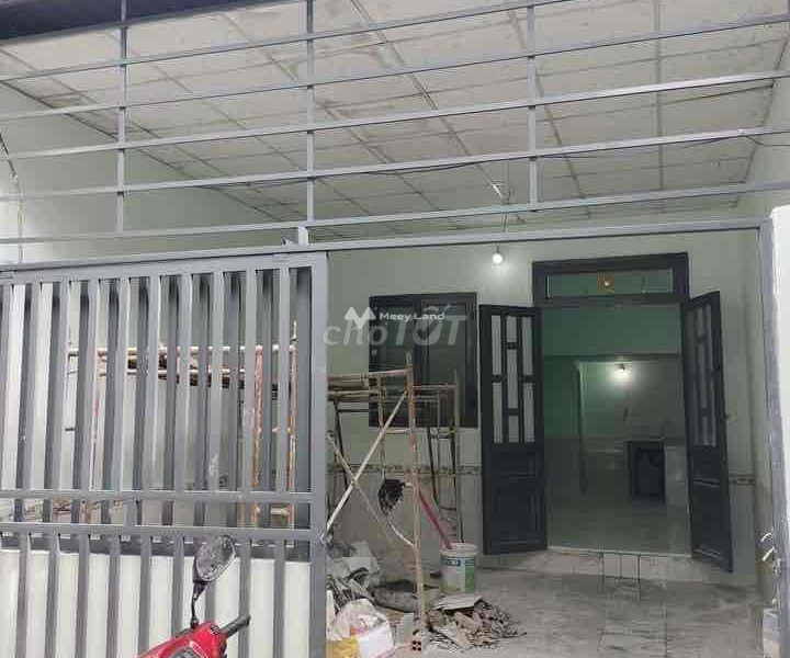 Diện tích sàn là 150m2, cho thuê nhà ở nằm ngay bên trong Nguyễn Tri Phương, Dĩ An, nhìn chung gồm 2 phòng ngủ, 1 WC tiện ích đầy đủ-01