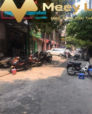 Bán hộ căn nhà vị trí đẹp tọa lạc ở Văn Quán, Hà Nội giá thị trường chỉ 5.56 tỷ diện tích 32m2 trong nhà nhìn chung bao gồm 4 PN đường lưu thông rộng ...