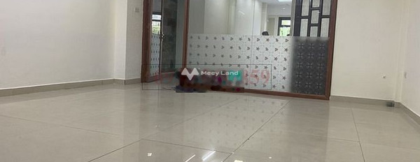 Sốc, cho thuê sàn văn phòng vị trí mặt tiền tọa lạc ngay ở Nguyễn Quý Đức, Hồ Chí Minh giá thuê đặc biệt chỉ 38 triệu/tháng diện tích chung là 300m2-03