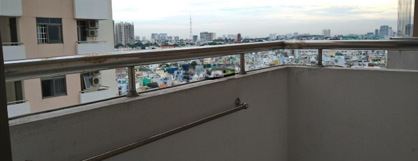 Bán căn hộ vị trí đặt tọa lạc tại Trường Sa, Hồ Chí Minh, trong căn hộ này gồm 2 PN, 2 WC còn chần chờ gì nữa-03