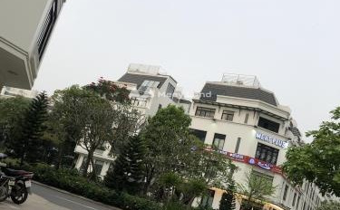 Bán biệt thự với diện tích là 93m2 gần Hàm Nghi, Hà Nội giá bán cực êm 27 tỷ, tổng quan nhà bao gồm 4 phòng ngủ-02