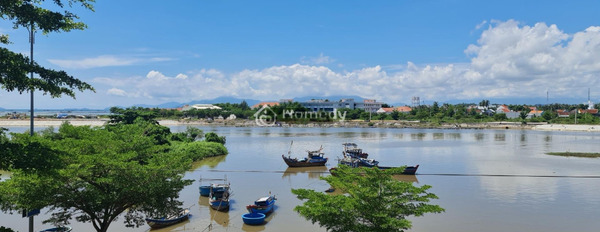 Bán nhà ở diện tích rộng 216.8m2 bán ngay với giá siêu rẻ chỉ 12.5 tỷ vị trí nằm tại Vạn Ninh, Khánh Hòa-03