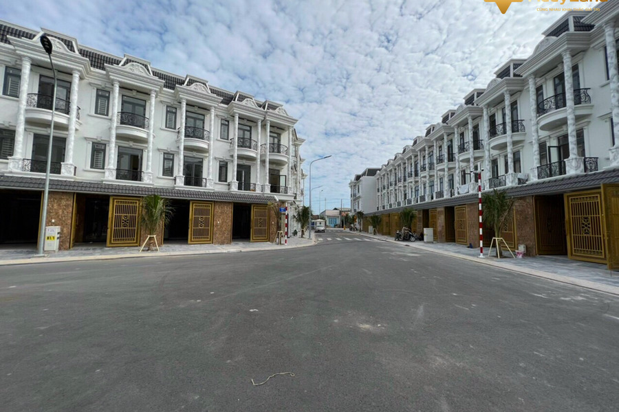 Bán nhà phố liền kề dự án Royal Town Dĩ An, Bình Dương-01
