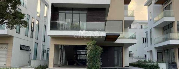 Trong căn nhà này có 5 PN, bán nhà ở diện tích chuẩn 320m2 bán ngay với giá cực kì tốt 41 tỷ vị trí đẹp tọa lạc tại Phú Hữu, Hồ Chí Minh-02