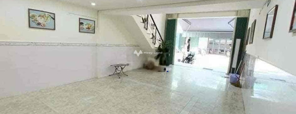 Nhà gồm 2 phòng ngủ cho thuê nhà ở diện tích thực dài 72m2 thuê ngay với giá tốt từ 9 triệu/tháng vị trí mặt tiền tọa lạc gần Huỳnh Mẫn Đạt, Hải Châu-02