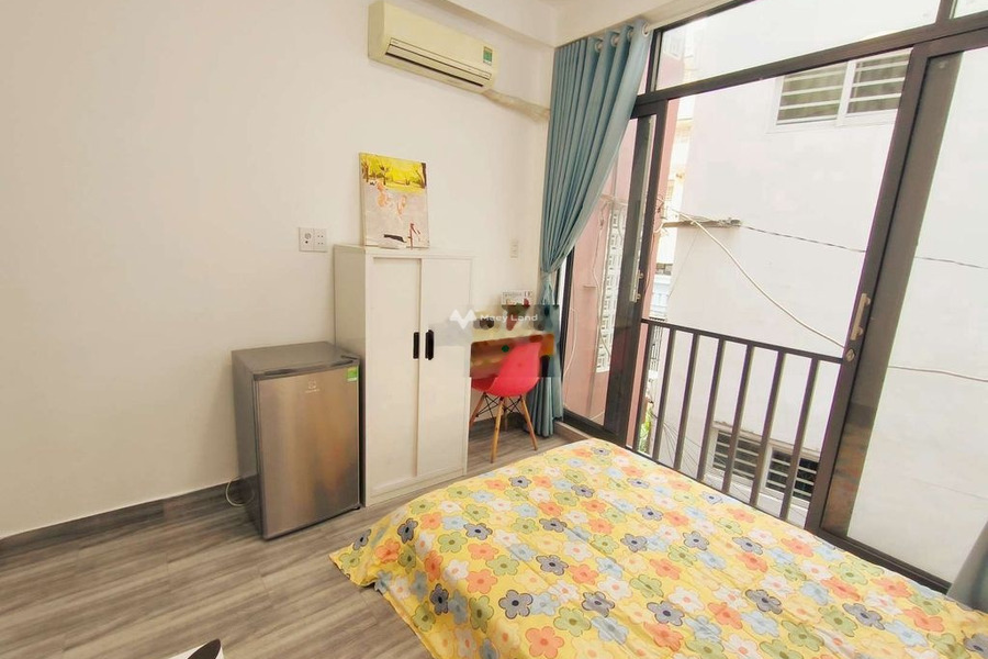 Quận 1, Hồ Chí Minh diện tích 18m2 cho thuê phòng trọ căn phòng có nội thất hiện có Nội thất đầy đủ giá rẻ bất ngờ-01