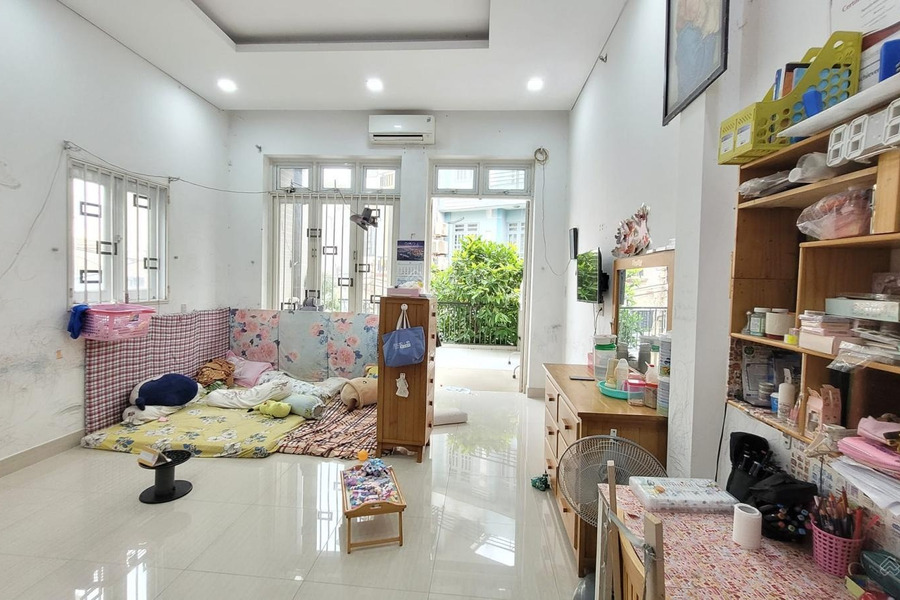 Diện tích rộng 95m2 bán nhà vị trí thuận lợi nằm tại Tân Bình, Hồ Chí Minh trong căn này gồm có 3 PN 3 WC giá tốt nhất-01