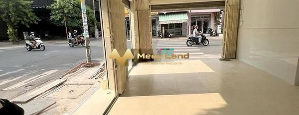 Vị trí đặt ở trung tâm Tân Phú, Hồ Chí Minh cho thuê nhà vào ở ngay giá siêu mềm 20 triệu/tháng, tổng quan nhà thì gồm có 2 phòng ngủ, 2 WC-03