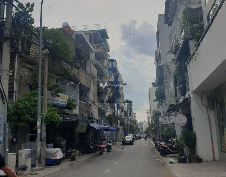 Nhà gồm 5 phòng ngủ, cho thuê nhà, giá nhỉnh 45 triệu/tháng diện tích chuẩn là 70m2 mặt tiền nằm ngay Quận 1, Hồ Chí Minh-01