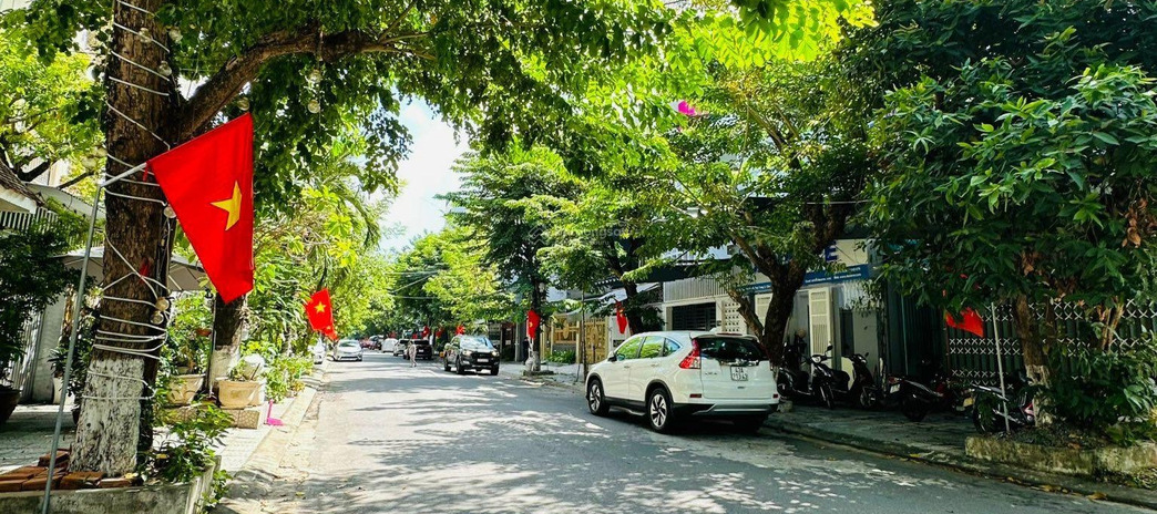 Bán đất đường 7m5 Phạm Phú Tiết - khu dân trí cao 
