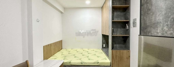 Trong căn hộ có tất cả 1 phòng ngủ, cho thuê căn hộ vị trí mặt tiền nằm trên Phường 4, Hồ Chí Minh, 1 WC thuận tiện di chuyển-02
