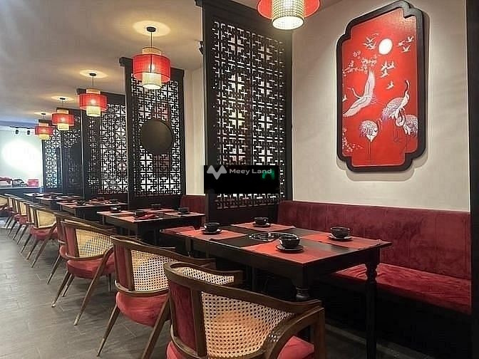 Cho thuê shophouse Phía trong Bùi Thị Xuân, Quận 1 lh ngay kẻo lỡ-01