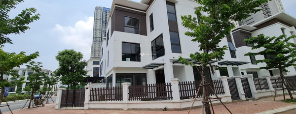 Tích hợp trong Hoàng Thành Villas, bán biệt thự vị trí mặt tiền ở Nguyễn Văn Lộc, Hà Nội diện tích sàn là 168m2, hướng Tây - Bắc, nhà bao gồm có 10 PN-03