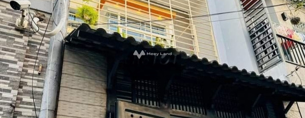 Bán nhà có diện tích chung 45m2 vị trí đặt tọa lạc tại Lê Văn Sỹ, Phú Nhuận bán ngay với giá mềm 2.79 tỷ tổng quan căn này thì có 2 PN, 2 WC-03