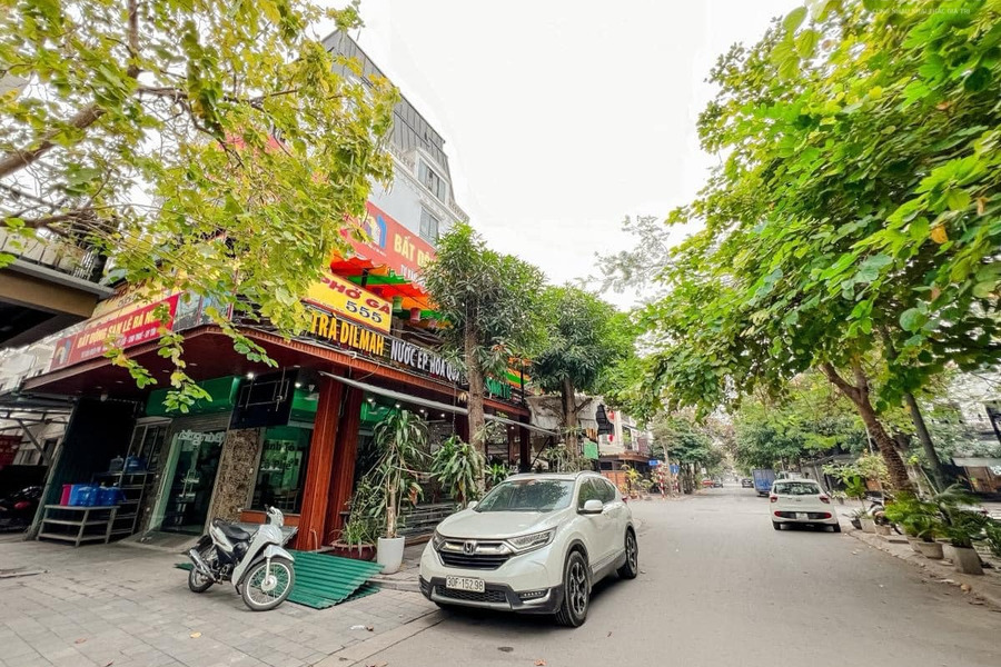 Bán nhà mặt phố Lacasta - Văn Phú, lô góc, kinh doanh, thang máy, 110m2, mặt tiền 22m, 32 tỷ-01
