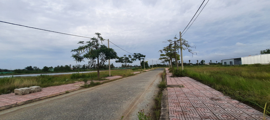Còn duy nhất lô i5 - mặt tiền đường D5 - tuyến đường kết nối ra cụm công nghiệp Thạnh Phú