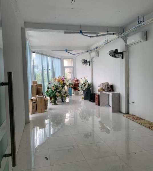 Bán nhà ở diện tích chuẩn 57m2 bán ngay với giá siêu khủng chỉ 31.5 tỷ vị trí đẹp nằm tại Võ Chí Công, Hà Nội-01