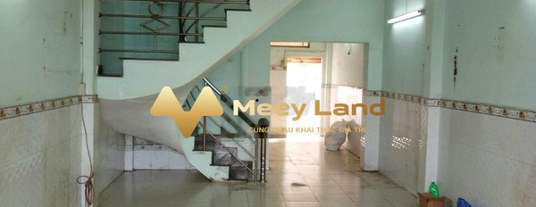 Cho thuê nhà vị trí mặt tiền nằm trên Đường Bến Phú Định, Quận 8, giá siêu ưu đãi 8 triệu/tháng với dt rộng 150 m2-02