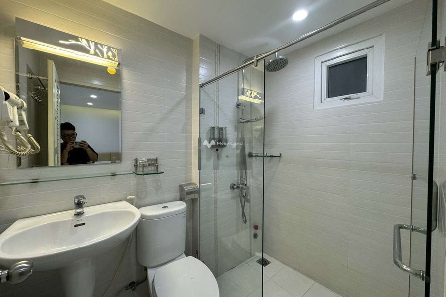 Nhà có 1 phòng ngủ cho thuê nhà ở có diện tích thực 96m2 thuê ngay với giá hạt dẻ từ 17 triệu/tháng ngay ở Bến Thành, Hồ Chí Minh-01