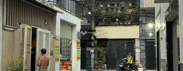 Vị trí đẹp tọa lạc gần Bình Tân, Hồ Chí Minh bán nhà bán ngay với giá cạnh tranh chỉ 2.35 tỷ trong ngôi nhà này có 2 phòng ngủ 3 WC-02