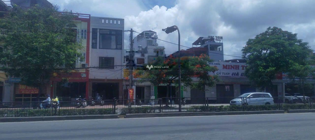 Bán nhà mặt đường Nguyễn Văn Linh, Lê Chân, Hải Phòng diện tích 25m2
