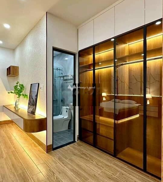 Bán nhà vị trí mặt tiền tọa lạc ở Phường 24, Hồ Chí Minh bán ngay với giá khởi điểm từ 8.89 tỷ có diện tích gồm 72m2 trong nhà có tất cả 5 phòng ngủ-01