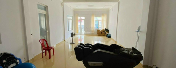 Cho thuê nhà nằm ở Đinh Tiên Hoàng, Tân Định, giá thuê ngạc nhiên chỉ 35 triệu/tháng diện tích tầm trung 54m2, trong nhà tổng quan gồm 6 phòng ngủ-03