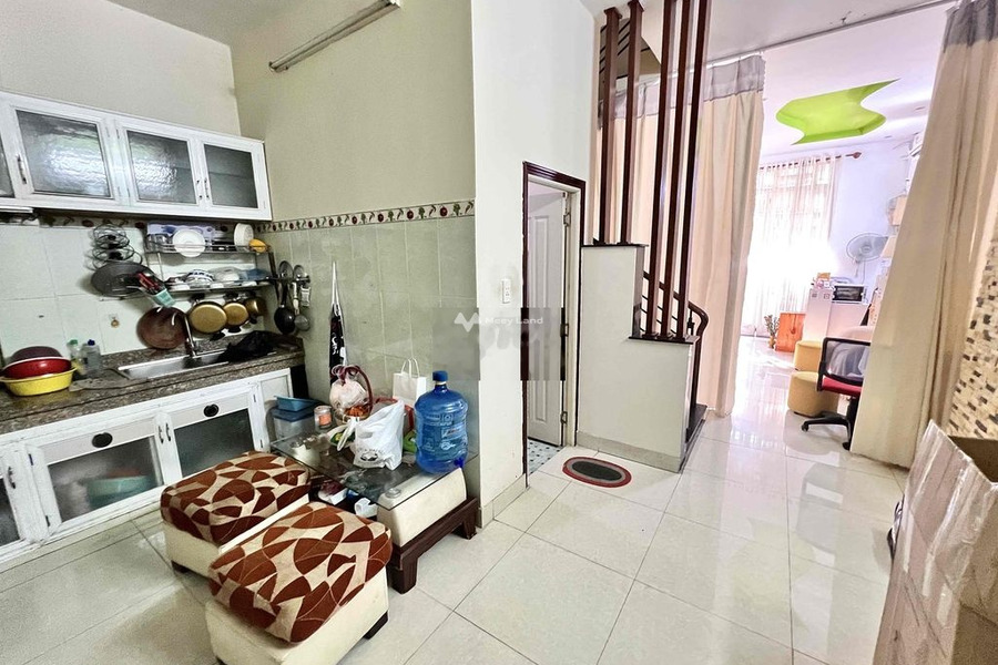 Nhà gồm 3 PN cho thuê nhà ở có diện tích sàn 60m2 giá thuê cực rẻ từ 17 triệu/tháng vị trí mặt tiền gần Phan Văn Trị, Hồ Chí Minh-01