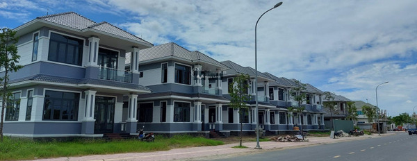 Bán biệt thự tọa lạc ngay Nguyễn Trãi, Gò Công giá bán chính chủ 7.9 tỷ có diện tích chính 276m2, hướng Nam-03