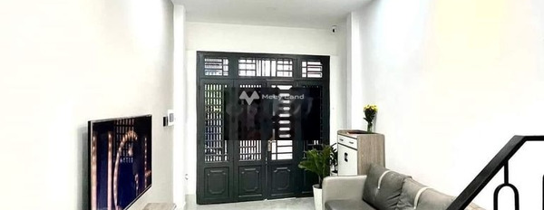 Bán nhà có diện tích rộng 33m2 vị trí đặt tọa lạc ngay ở Phường 2, Hồ Chí Minh bán ngay với giá chốt nhanh từ 1.99 tỷ trong nhà này 2 phòng ngủ, 2 WC-02