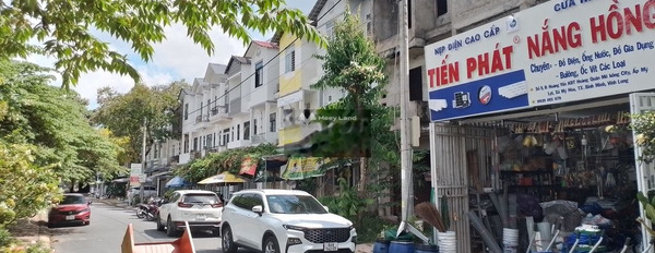 Nhà gồm 3 PN bán nhà bán ngay với giá đặc biệt chỉ 1.96 tỷ có diện tích rộng 95m2 vị trí thuận lợi ngay tại Bình Minh, Vĩnh Long-02