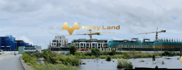 Dự án nằm thuận lợi Meyhomes Capital Phú Quốc, bán liền kề ở Đường 975, Tỉnh Kiên Giang vào ở luôn giá phải chăng chỉ 13.5 tỷ dt chung 117 m2-02