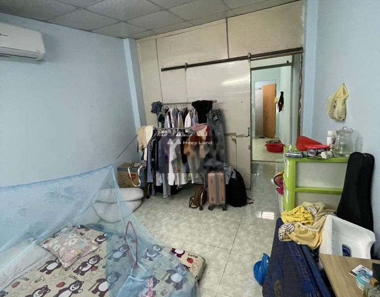 Vị trí thuận lợi Bình Trị Đông, Hồ Chí Minh cho thuê nhà giá thuê ngạc nhiên chỉ 5.5 triệu/tháng, trong căn này có tổng 2 phòng ngủ, 2 WC-01