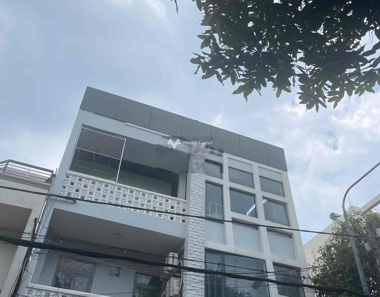 Bán nhà có diện tích gồm 1485m2 vị trí mặt tiền nằm ở Nguyễn Sơn, Phú Thọ Hòa bán ngay với giá hạt dẻ từ 40.5 tỷ ngôi nhà này gồm 8 phòng ngủ, 4 WC-01