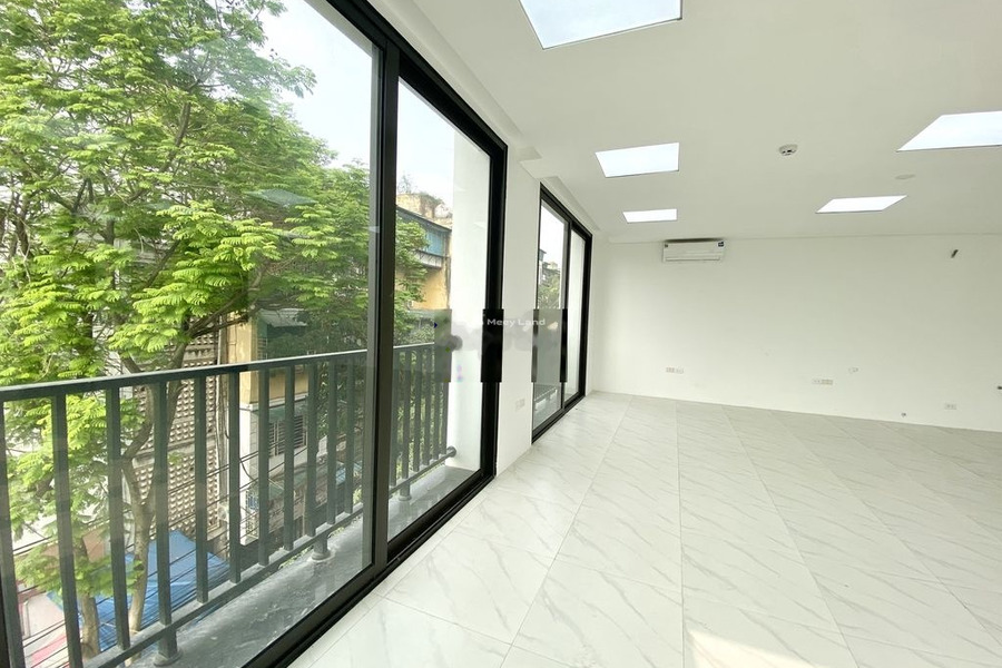 Nhà có việc gấp, cho thuê sàn văn phòng vị trí đặt tại trung tâm Nguyễn Văn Huyên, Nghĩa Tân giá thuê cực tốt từ 12 triệu/tháng có diện tích là 65m2-01
