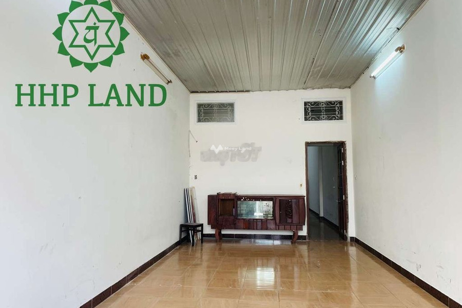 Cho thuê nhà có diện tích sàn 72m2 vị trí tốt tại Biên Hòa, Đồng Nai giá thuê gốc 9 triệu/tháng, trong nhà tổng quan có tổng 3 PN, 3 WC-01