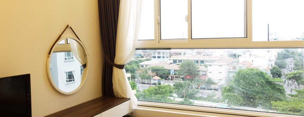 Trong căn hộ nhìn chung có Full nội thất, bán căn hộ có diện tích khoảng 90m2 vị trí hấp dẫn Tân Bình, Hồ Chí Minh bán ngay với giá hạt dẻ 4.95 tỷ-03
