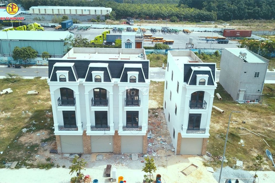 Nhà có 4 PN bán nhà bán ngay với giá tốt từ 2 tỷ diện tích chuẩn 72m2 tại Phú Chánh, Tân Uyên-01