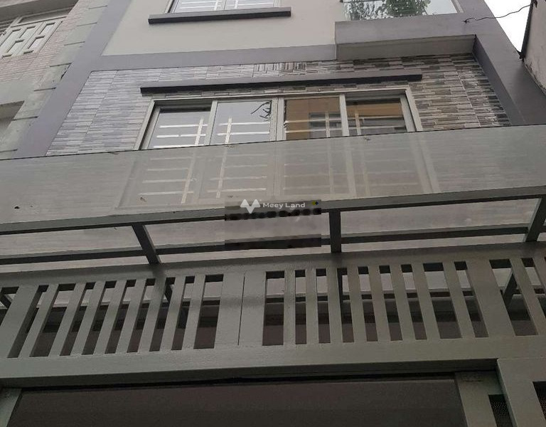 Diện tích nền 40m2, cho thuê nhà ở vị trí đẹp nằm ngay Trần Quang Diệu, Quận 3, trong nhà này gồm có 4 PN, 4 WC lh để xem ngay-01