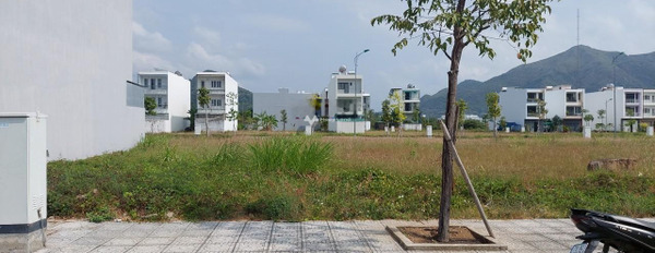Tọa lạc ở Nguyễn Khuyến, Nha Trang bán đất, giá bán cực tốt 2.3 tỷ, hướng Nam diện tích thực là 100m2-03