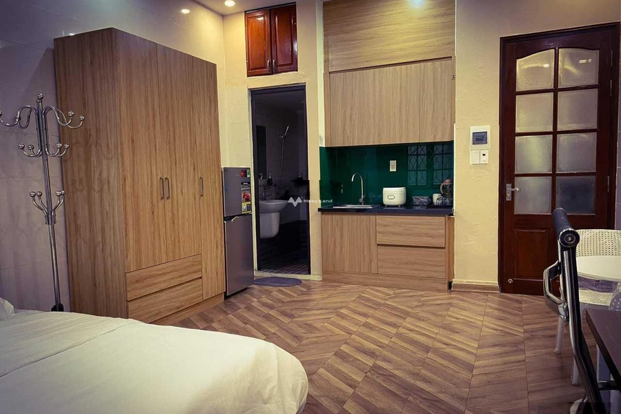 Chung cư 1 phòng ngủ, cho thuê căn hộ vị trí đặt vị trí nằm trên Quán Thánh, Hà Nội, trong căn hộ nhìn chung gồm có 1 PN, 1 WC lh để xem ngay-01