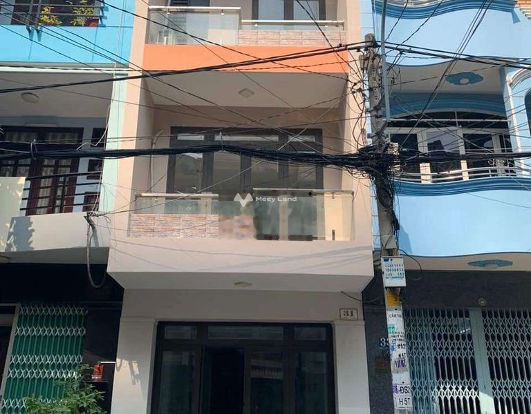 Trong ngôi nhà này có 3 phòng ngủ, bán nhà ở có diện tích chung là 10m2 bán ngay với giá chốt nhanh chỉ 1.73 tỷ vị trí ngay ở Phường 10, Hồ Chí Minh-01