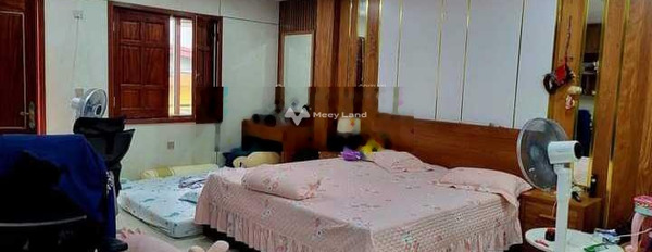 Có diện tích 50m2 bán nhà vị trí thuận lợi ngay tại Phạm Tuấn Tài, Nghĩa Tân ngôi nhà này có 5 phòng ngủ vào ở ngay-02