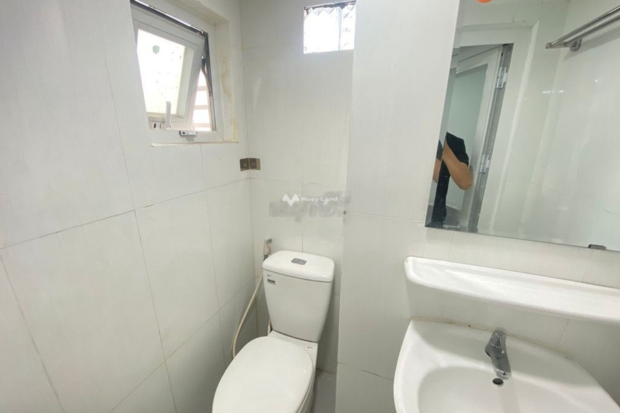 Hướng Đông, cho thuê chung cư tọa lạc gần Phường 1, Hồ Chí Minh, căn hộ tổng quan có 1 PN, 1 WC giao thông thuận lợi-01