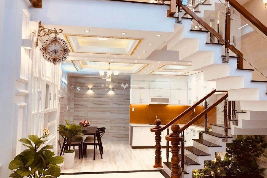 Nhà 2 phòng ngủ bán nhà ở có diện tích chính 55m2 bán ngay với giá hợp lý từ 10 tỷ vị trí thuận lợi nằm tại Phường 7, Hồ Chí Minh-01