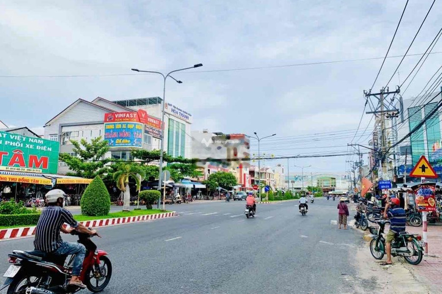 Cần bán nhà ở vị trí thuận lợi tọa lạc ngay Hòa Thành, Tây Ninh bán ngay với giá đặc biệt từ 7.5 tỷ có diện tích chung 113m2 cảm ơn đã xem tin.-01